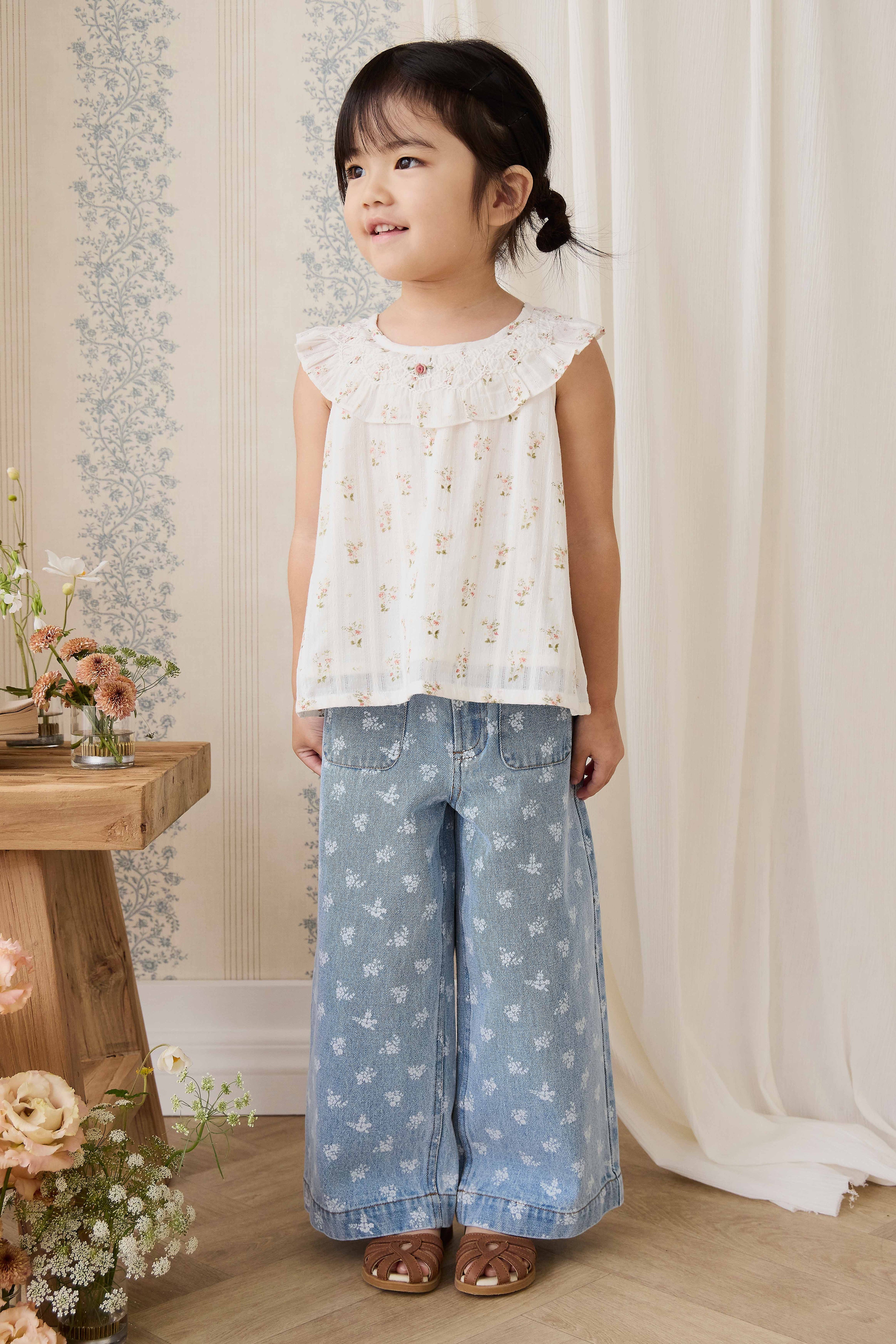 Denim Pants with pockets